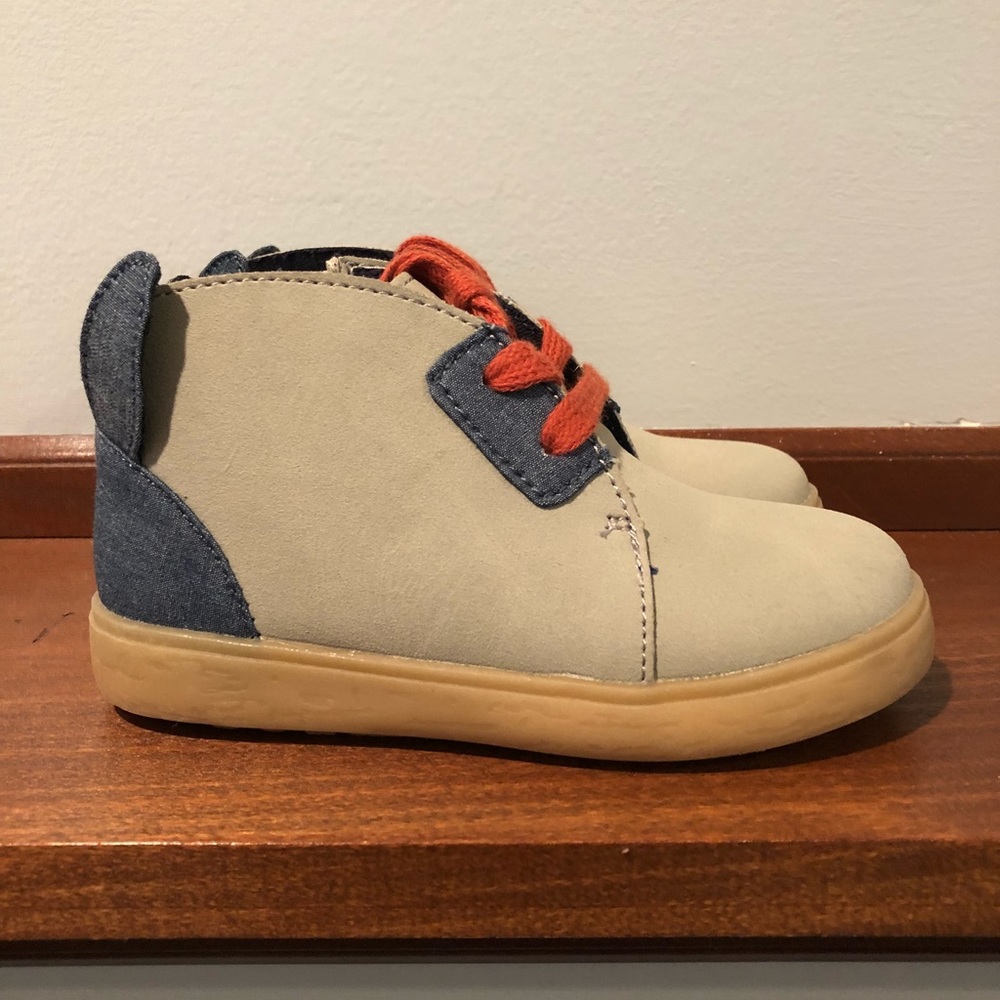 Cat & Jack Boys Boots NEW size 9